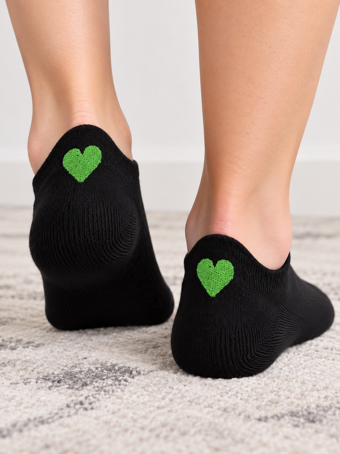 Herz Sneaker Socken Schwarz – Bio-Baumwolle